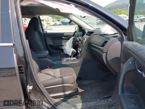 2016 Chevrolet Traverse LT с VIN 1GNKVHKD4GJ201386, выставлен на аукционе IAAI как лот 42490942 с пробегом 15 383 миль миль и . История ставок и продаж доступна на DreamBid. Изображение 5.