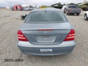 ✅ 2005 Mercedes-Benz C 320 • VIN: WDBRF64J65F595807 • Lot: 43162417. Wystawiony na IAAI z przebiegiem Nie podano. Bezpłatny archiwum sprzedaży aukcyjnych z USA i szczegółowy raport historii pojazdu na DreamBid. Zdjęcie 16.