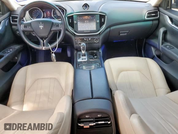 ✅ 2016 Maserati Ghibli • VIN: ZAM57XSA0G1191483 • Lot: 65855635. Wystawiony na Copart z przebiegiem 61 167 mil. Bezpłatny archiwum sprzedaży aukcyjnych z USA i szczegółowy raport historii pojazdu na DreamBid. Zdjęcie 8.