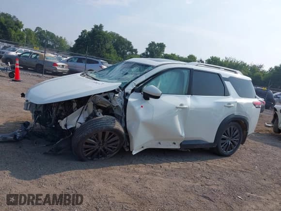 ✅ 2024 Nissan Pathfinder SL • VIN: 5N1DR3CD0RC241782 • Лот: 42887417. Опубликован ранее на IAAI с пробегом Не указан. Бесплатный доступ к архиву аукционных продаж из США и подробный отчёт об истории автомобиля на DreamBid. Изображение 14.