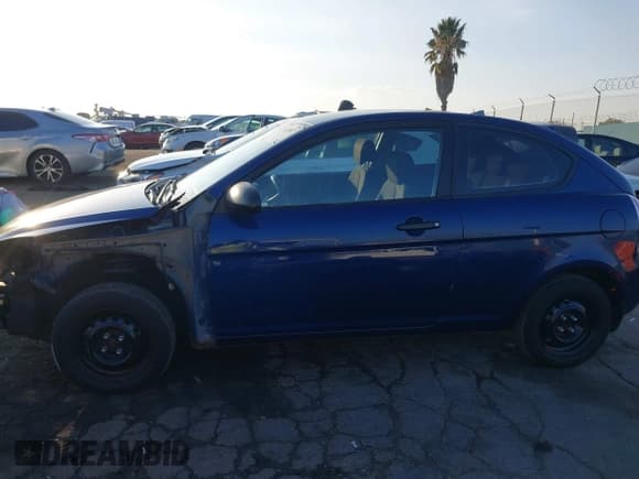 ✅ 2009 Hyundai Accent Auto GS • VIN: KMHCM36C49U109373 • Лот: 41458947. Опубликован ранее на IAAI с пробегом 123 237 миль. Бесплатный доступ к архиву аукционных продаж из США и подробный отчёт об истории автомобиля на DreamBid. Изображение 15.