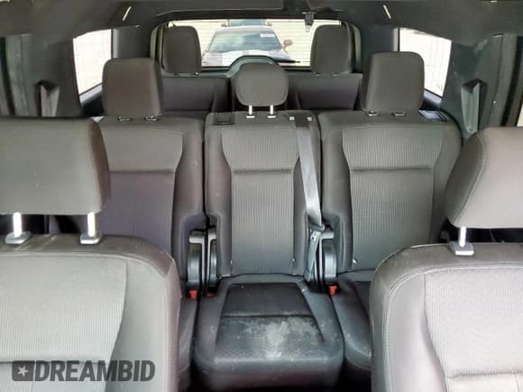 ✅ 2020 Ford Expedition XLT • VIN: 1FMJU1HT6LEA07986 • Lot: 64878145. Listed on Copart with 88,931 mi. Free auction sales archive from the USA and detailed vehicle history report at DreamBid. Image 10.