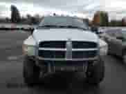 2005 Dodge 3500 SLT z VIN 3D7LS38C65G747327, wystawiony jako Copart lot #82444464 z przebiegiem 325 511 mil mil oraz Szkoda całkowita • Salvage title. Historia ofert i sprzedaży dostępna na DreamBid. Obrazek 5.