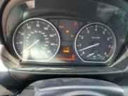 ✅ 2009 BMW 1 Series 135i • VIN: WBAUN93509VK41116 • Лот: 51443875. Опубликован ранее на Copart с пробегом 67 257 миль. Бесплатный доступ к архиву аукционных продаж из США и подробный отчёт об истории автомобиля на DreamBid. Изображение 9.