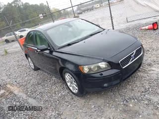 ✅ 2006 Volvo S40 2.5L Turbo • VIN: YV1MS682062213235 • Lot: 40811865. Listed on IAAI with 121,968 mi. Free auction sales archive from the USA and detailed vehicle history report at DreamBid. Image 1.