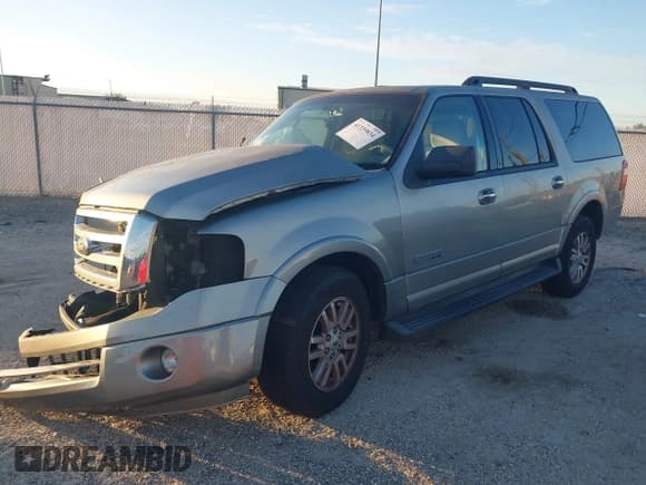 ✅ 2008 Ford Expedition Max SSV • VIN: 1FMFK155X8LA52580 • Lot: 41339834. Listed on IAAI with 134,546 mi. Free auction sales archive from the USA and detailed vehicle history report at DreamBid. Image 2.