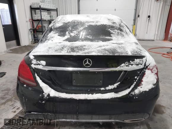 ✅ 2020 Mercedes-Benz C 300 • VIN: 55SWF8EB0LU329724 • Lot: 41384132. Wystawiony na IAAI z przebiegiem 58 570 mil. Bezpłatny archiwum sprzedaży aukcyjnych z USA i szczegółowy raport historii pojazdu na DreamBid. Zdjęcie 16.