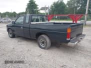 ✅ 1993 Nissan Frontier • VIN: 1N6SD16S5PC405482 • Lot: 42467281. Wystawiony na IAAI z przebiegiem 238 468 mil. Bezpłatny archiwum sprzedaży aukcyjnych z USA i szczegółowy raport historii pojazdu na DreamBid. Zdjęcie 3.