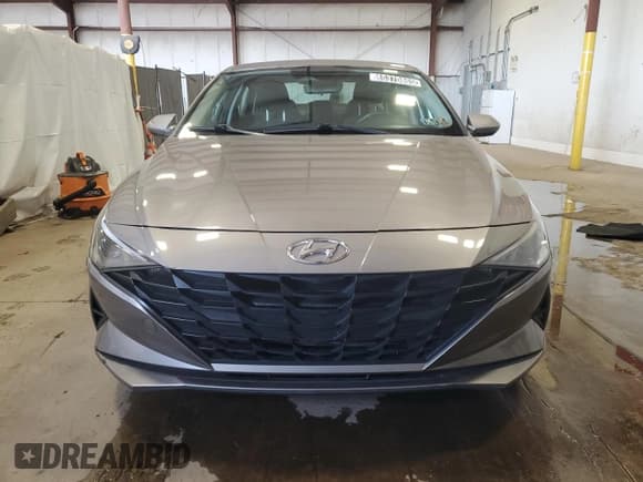✅ 2021 Hyundai Elantra SE • VIN: KMHLL4AG5MU113217 • Lot: 85370865. Listed on Copart with 104,557 mi. Free auction sales archive from the USA and detailed vehicle history report at DreamBid. Image 5.