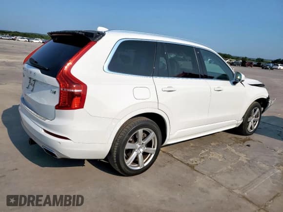 ✅ 2020 Volvo XC90 Momentum • VIN: YV4A22PK5L1615091 • Lot: 62724185. Listed on Copart with 23,275 mi. Free auction sales archive from the USA and detailed vehicle history report at DreamBid. Image 3.