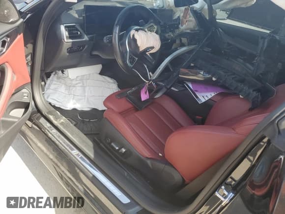 ✅ 2024 BMW 4 Series 430i • VIN: WBA53AP08RCN88103 • Lot: 67785645. Wystawiony na Copart z przebiegiem Nie podano. Bezpłatny archiwum sprzedaży aukcyjnych z USA i szczegółowy raport historii pojazdu na DreamBid. Zdjęcie 8.