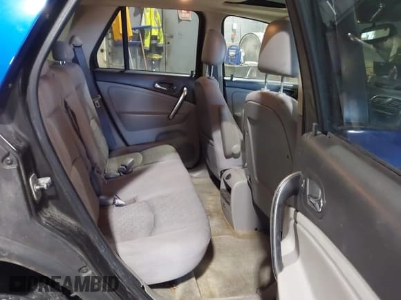 ✅ 2006 Saturn VUE • VIN: 5GZCZ33D06S829892 • Lot: 41500776. Wystawiony na IAAI z przebiegiem 175 288 mil. Bezpłatny archiwum sprzedaży aukcyjnych z USA i szczegółowy raport historii pojazdu na DreamBid. Zdjęcie 8.