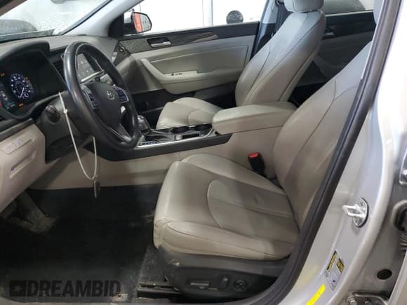 ✅ 2018 Hyundai Sonata Limited • VIN: 5NPE34AF8JH672058 • Lot: 41207703. Listed on Copart with 82,656 mi. Free auction sales archive from the USA and detailed vehicle history report at DreamBid. Image 7.