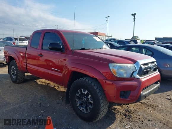 ✅ 2013 Toyota Tacoma • VIN: 5TFUX4EN8DX017988 • Lot: 43373566. Wystawiony na IAAI z przebiegiem 42 379 mil. Bezpłatny archiwum sprzedaży aukcyjnych z USA i szczegółowy raport historii pojazdu na DreamBid. Zdjęcie 13.