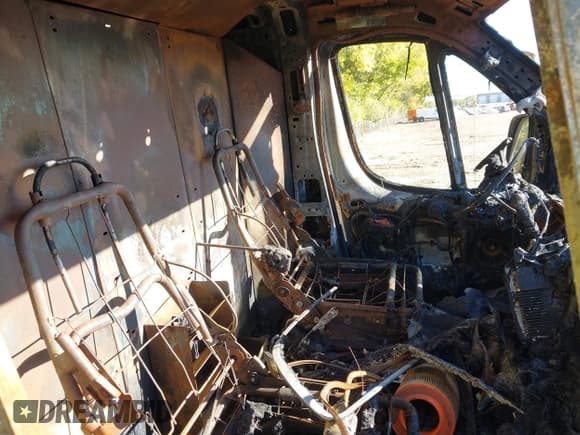 ✅ 2023 Ram ProMaster Cargo • VIN: 3C6LRVAG7PE558061 • Лот: 43498985. Опубликован ранее на IAAI с пробегом 11 миль. Бесплатный доступ к архиву аукционных продаж из США и подробный отчёт об истории автомобиля на DreamBid. Изображение 5.