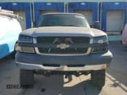 ✅ 2003 Chevrolet Silverado 2500HD LT3 • VIN: 1GCHK23G33F235348 • Lot: 85091805. Wystawiony na Copart z przebiegiem Nie podano. Bezpłatny archiwum sprzedaży aukcyjnych z USA i szczegółowy raport historii pojazdu na DreamBid. Zdjęcie 5.