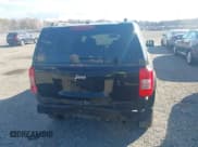 ✅ 2017 Jeep Patriot Sport • VIN: 1C4NJPBA4HD122835 • Lot: 43517121. Listed on IAAI with 158,484 mi. Free auction sales archive from the USA and detailed vehicle history report at DreamBid. Image 16.