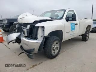 ✅ 2013 Chevrolet Silverado 2500HD Work Truck • VIN: 1GC0CVCG4DF215302 • Лот: 57222725. Опубликован ранее на Copart с пробегом 135 302 миль. Бесплатный доступ к архиву аукционных продаж из США и подробный отчёт об истории автомобиля на DreamBid. Изображение 1.