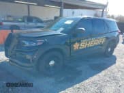 ✅ 2022 Ford Police Interceptor Utility • VIN: 1FM5K8AB3NGC19818 • Lot: 38155071. Wystawiony na IAAI z przebiegiem 37 817 mil. Bezpłatny archiwum sprzedaży aukcyjnych z USA i szczegółowy raport historii pojazdu na DreamBid. Zdjęcie 2.