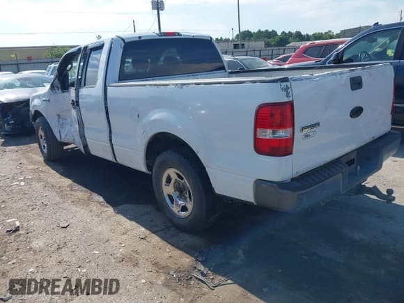 ✅ 2006 Ford F-150 STX • VIN: 1FTRX12W26FB45265 • Lot: 42949100. Listed on IAAI with 235,911 mi. Free auction sales archive from the USA and detailed vehicle history report at DreamBid. Image 3.