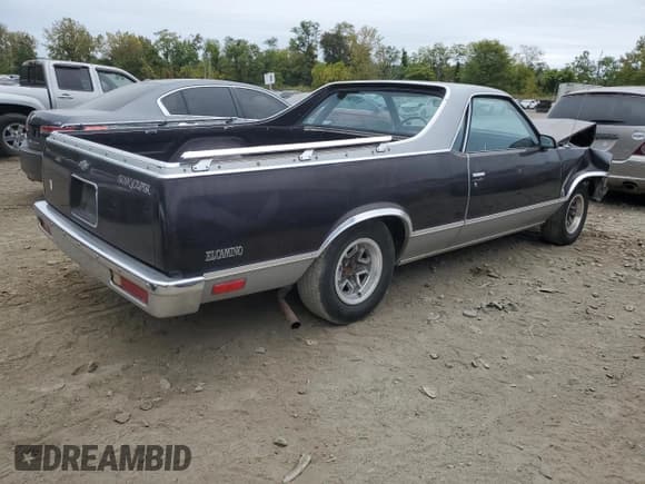 ✅ 1986 Chevrolet El Camino • VIN: 3GCCW80Z0GS918889 • Лот: 72606654. Опубликован ранее на Copart с пробегом 71 067 миль. Бесплатный доступ к архиву аукционных продаж из США и подробный отчёт об истории автомобиля на DreamBid. Изображение 3.