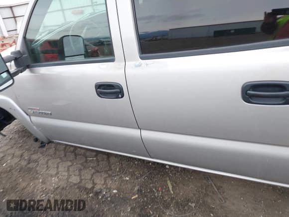 ✅ 2004 Chevrolet Silverado 2500HD LS • VIN: 1GCHC23204F233317 • Лот: 41774732. Опубликован ранее на IAAI с пробегом 182 896 миль. Бесплатный доступ к архиву аукционных продаж из США и подробный отчёт об истории автомобиля на DreamBid. Изображение 14.