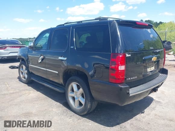 ✅ 2012 Chevrolet Tahoe LTZ • VIN: 1GNSKCE07CR327306 • Лот: 41992514. Опубликован ранее на IAAI с пробегом 213 617 миль. Бесплатный доступ к архиву аукционных продаж из США и подробный отчёт об истории автомобиля на DreamBid. Изображение 3.