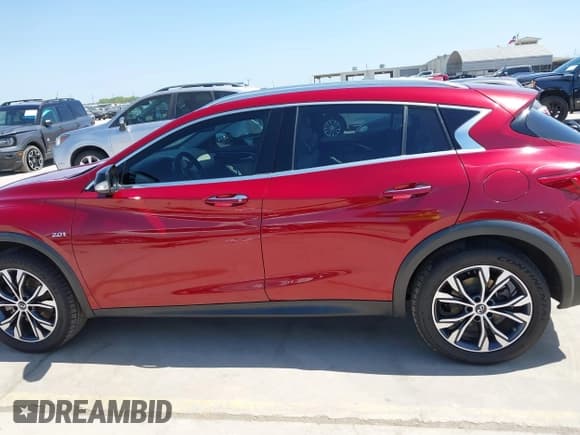 ✅ 2018 Infiniti QX30 Essential • VIN: SJKCH5CR7JA052036 • Lot: 41971980. Listed on IAAI with 84,817 mi. Free auction sales archive from the USA and detailed vehicle history report at DreamBid. Image 15.
