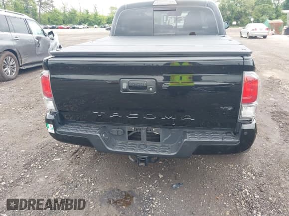 ✅ 2023 Toyota Tacoma SR • VIN: 3TMCZ5AN0PM568640 • Lot: 42327135. Listed on IAAI with 62,225 mi. Free auction sales archive from the USA and detailed vehicle history report at DreamBid. Image 16.