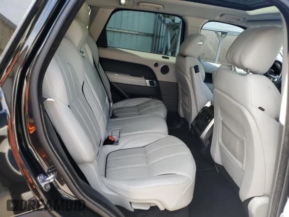 ✅ 2016 Land Rover Range Rover Sport HSE • VIN: SALWR2PF4GA110939 • Lot: 57120335. Wystawiony na Copart z przebiegiem 149 169 mil. Bezpłatny archiwum sprzedaży aukcyjnych z USA i szczegółowy raport historii pojazdu na DreamBid. Zdjęcie 11.