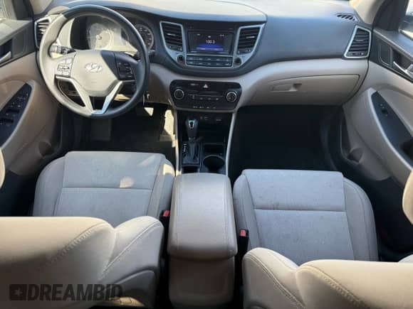 2016 Hyundai Tucson Sport z VIN KM8J3CA2XGU045541, wystawiony jako Copart lot #71610865 z przebiegiem 118 965 mil mil oraz Czysty tytuł • Clean title. Historia ofert i sprzedaży dostępna na DreamBid. Obrazek 9.