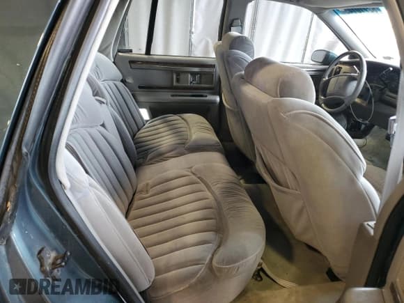 ✅ 1994 Buick Roadmaster • VIN: 1G4BN52P1RR421828 • Lot: 62710145. Listed on Copart with 130,889 mi. Free auction sales archive from the USA and detailed vehicle history report at DreamBid. Image 10.