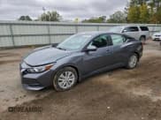 ✅ 2021 Nissan Sentra S • VIN: 3N1AB8BV9MY243472 • Lot: 95983755. Wystawiony na Copart z przebiegiem 65 902 mil. Bezpłatny archiwum sprzedaży aukcyjnych z USA i szczegółowy raport historii pojazdu na DreamBid. Zdjęcie 1.