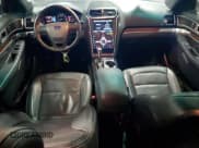 ✅ 2016 Ford Explorer Limited • VIN: 1FM5K8F85GGD06684 • Lot: 92611995. Wystawiony na Copart z przebiegiem 81 628 mil. Bezpłatny archiwum sprzedaży aukcyjnych z USA i szczegółowy raport historii pojazdu na DreamBid. Zdjęcie 8.