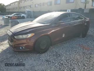 ✅ 2015 Ford Fusion SE • VIN: 3FA6P0HD3FR256029 • Lot: 92294755. Wystawiony na Copart z przebiegiem 136 901 mil. Bezpłatny archiwum sprzedaży aukcyjnych z USA i szczegółowy raport historii pojazdu na DreamBid. Zdjęcie 1.