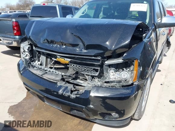 ✅ 2009 Chevrolet Tahoe LTZ • VIN: 1GNFC33J69R285570 • Lot: 41701424. Listed on IAAI with 165,811 mi. Free auction sales archive from the USA and detailed vehicle history report at DreamBid. Image 6.