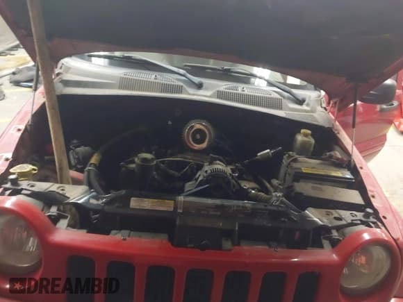 ✅ 2004 Jeep Liberty Limited • VIN: 1J4GL58KX4W327625 • Лот: 43752792. Опубликован ранее на IAAI с пробегом 400 840 миль. Бесплатный доступ к архиву аукционных продаж из США и подробный отчёт об истории автомобиля на DreamBid. Изображение 10.