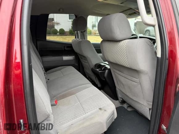 ✅ 2007 Toyota Tundra SR5 • VIN: 5TFBV54137X002708 • Lot: 49571025. Wystawiony na Copart z przebiegiem 181 155 mil. Bezpłatny archiwum sprzedaży aukcyjnych z USA i szczegółowy raport historii pojazdu na DreamBid. Zdjęcie 6.