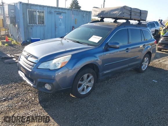 ✅ 2014 Subaru Outback Limited • VIN: 4S4BRBLC5E3280242 • Лот: 43503140. Опубликован ранее на IAAI с пробегом 147 402 миль. Бесплатный доступ к архиву аукционных продаж из США и подробный отчёт об истории автомобиля на DreamBid. Изображение 2.