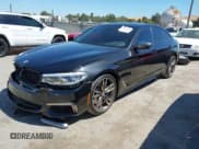 ✅ 2020 BMW 5 Series M550i xDrive • VIN: WBAJS7C03LBN96293 • Lot: 42806260. Wystawiony na IAAI z przebiegiem 29 943 mil. Bezpłatny archiwum sprzedaży aukcyjnych z USA i szczegółowy raport historii pojazdu na DreamBid. Zdjęcie 2.