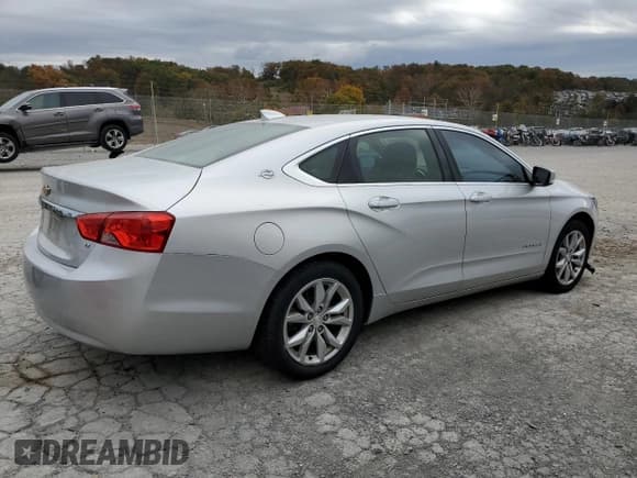 ✅ 2017 Chevrolet Impala LT • VIN: 1G1105S34HU186051 • Лот: 90236925. Опубликован ранее на Copart с пробегом 123 400 миль. Бесплатный доступ к архиву аукционных продаж из США и подробный отчёт об истории автомобиля на DreamBid. Изображение 3.