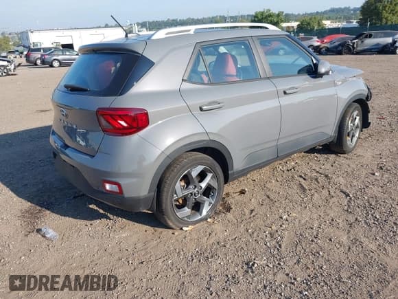 ✅ 2023 Hyundai Venue SEL • VIN: KMHRC8A33PU211620 • Лот: 43207778. Опубликован ранее на IAAI с пробегом 49 125 миль. Бесплатный доступ к архиву аукционных продаж из США и подробный отчёт об истории автомобиля на DreamBid. Изображение 4.