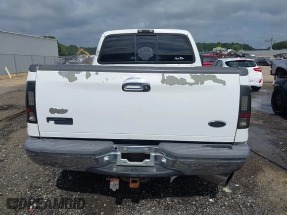 ✅ 1999 Ford F-250 XL • VIN: 1FTNX20F0XEB45991 • Lot: 42733999. Listed on IAAI with 309,363 mi. Free auction sales archive from the USA and detailed vehicle history report at DreamBid. Image 16.