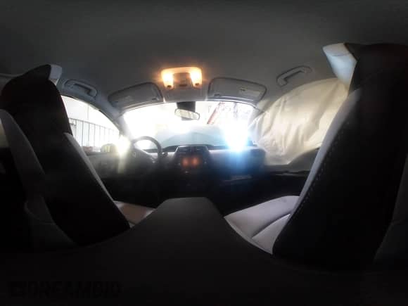 2022 Toyota Prius LE с VIN JTDL9MFU6N3041369, выставлен на аукционе IAAI как лот 41328637 с пробегом 96 424 миль миль и . История ставок и продаж доступна на DreamBid. Изображение 18.