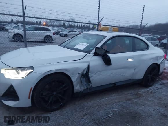 ✅ 2023 BMW 2 Series M240i xDrive • VIN: 3MW53CM09P8D55741 • Lot: 41157099. Listed on IAAI with 33,381 mi. Free auction sales archive from the USA and detailed vehicle history report at DreamBid. Image 6.