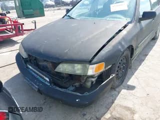 ✅ 1997 Honda Accord LX • VIN: 1HGCD5534VA109954 • Лот: 43284062. Опубликован ранее на IAAI с пробегом 225 417 миль. Бесплатный доступ к архиву аукционных продаж из США и подробный отчёт об истории автомобиля на DreamBid. Изображение 6.