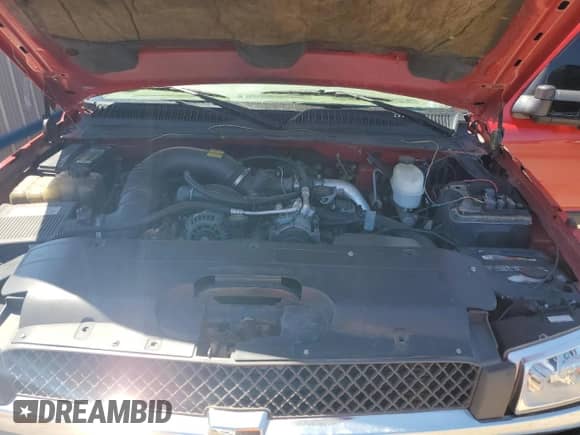 2005 Chevrolet Silverado 2500HD LT with VIN 1GCHK232X5F947007, listed as a Copart auction lot 63008705 with 372,469 mi miles and Salvage title. Bid and sale history available at DreamBid. Image 11.