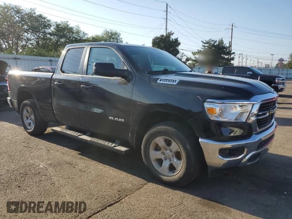✅ 2021 Ram 1500 Big Horn • VIN: 1C6RRFBG8MN562447 • Lot: 70876225. Wystawiony na Copart z przebiegiem 58 693 mil. Bezpłatny archiwum sprzedaży aukcyjnych z USA i szczegółowy raport historii pojazdu na DreamBid. Zdjęcie 4.