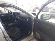 ✅ 2020 Mazda CX-5 Touring • VIN: JM3KFACM8L1770738 • Lot: 43237475. Wystawiony na IAAI z przebiegiem 96 169 mil. Bezpłatny archiwum sprzedaży aukcyjnych z USA i szczegółowy raport historii pojazdu na DreamBid. Zdjęcie 5.