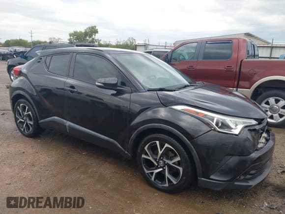 ✅ 2018 Toyota C-HR XLE • VIN: NMTKHMBX3JR034465 • Lot: 43533003. Wystawiony na IAAI z przebiegiem 113 112 mil. Bezpłatny archiwum sprzedaży aukcyjnych z USA i szczegółowy raport historii pojazdu na DreamBid. Zdjęcie 1.